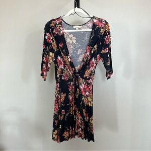 Misia medium women’s v neck top (168)